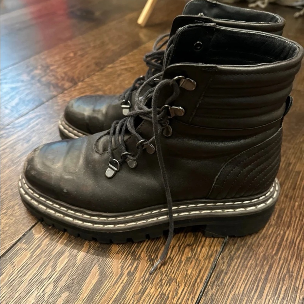Black Leather Women’s Boots